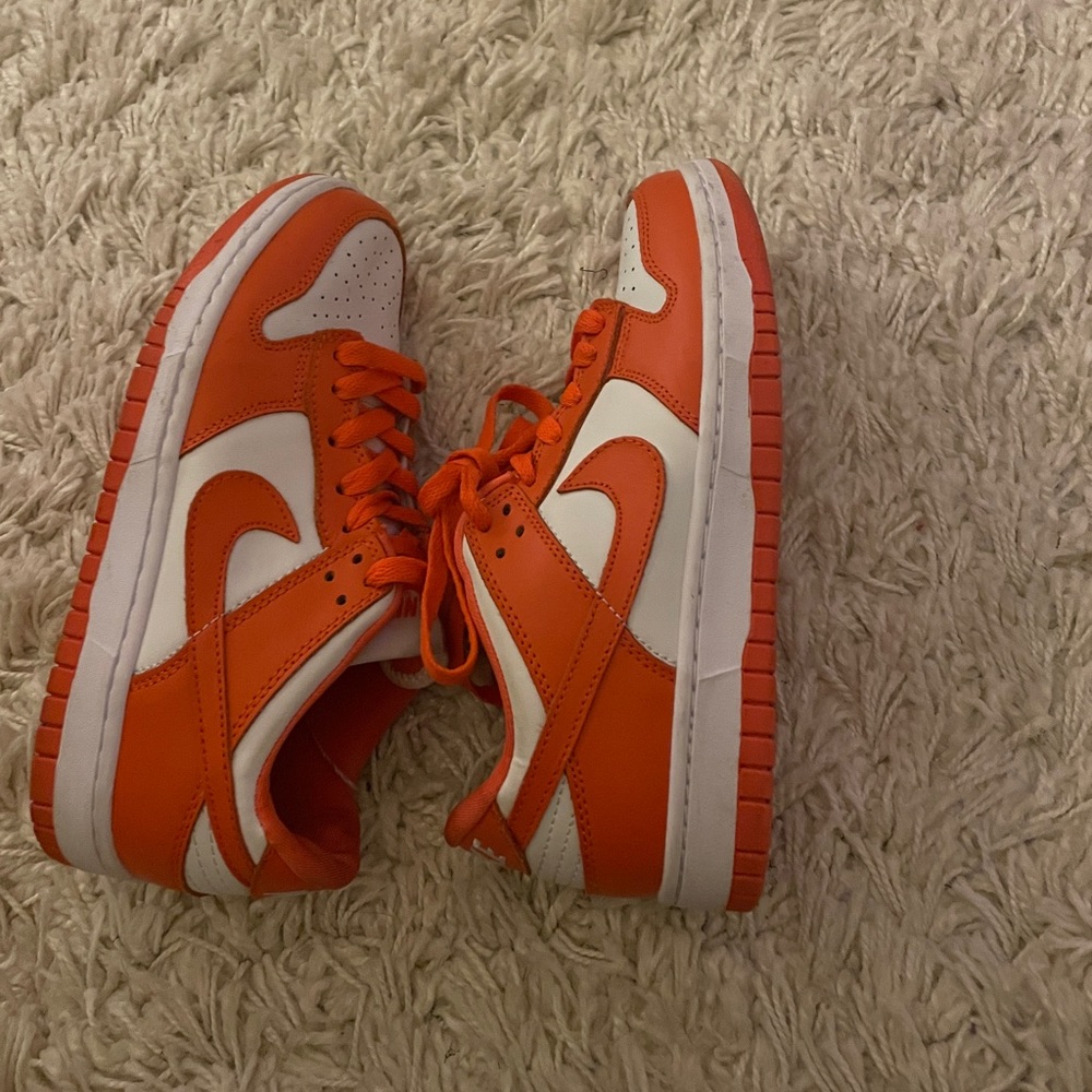 Orange (Syracuse) dunks in almost perfect condition worn a few times